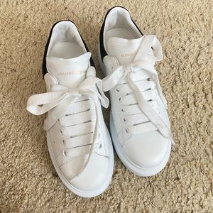 100% AUTHENTIC Alexander McQueen Chunky Platform sneakers size 6.5 wmns